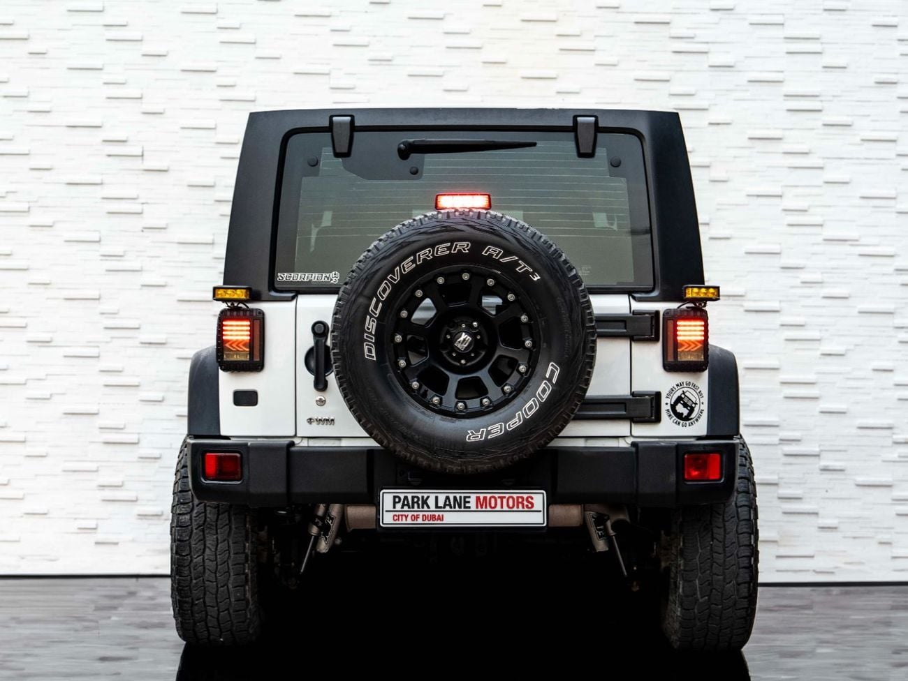 Jeep Wrangler Sport 3.6L A/T