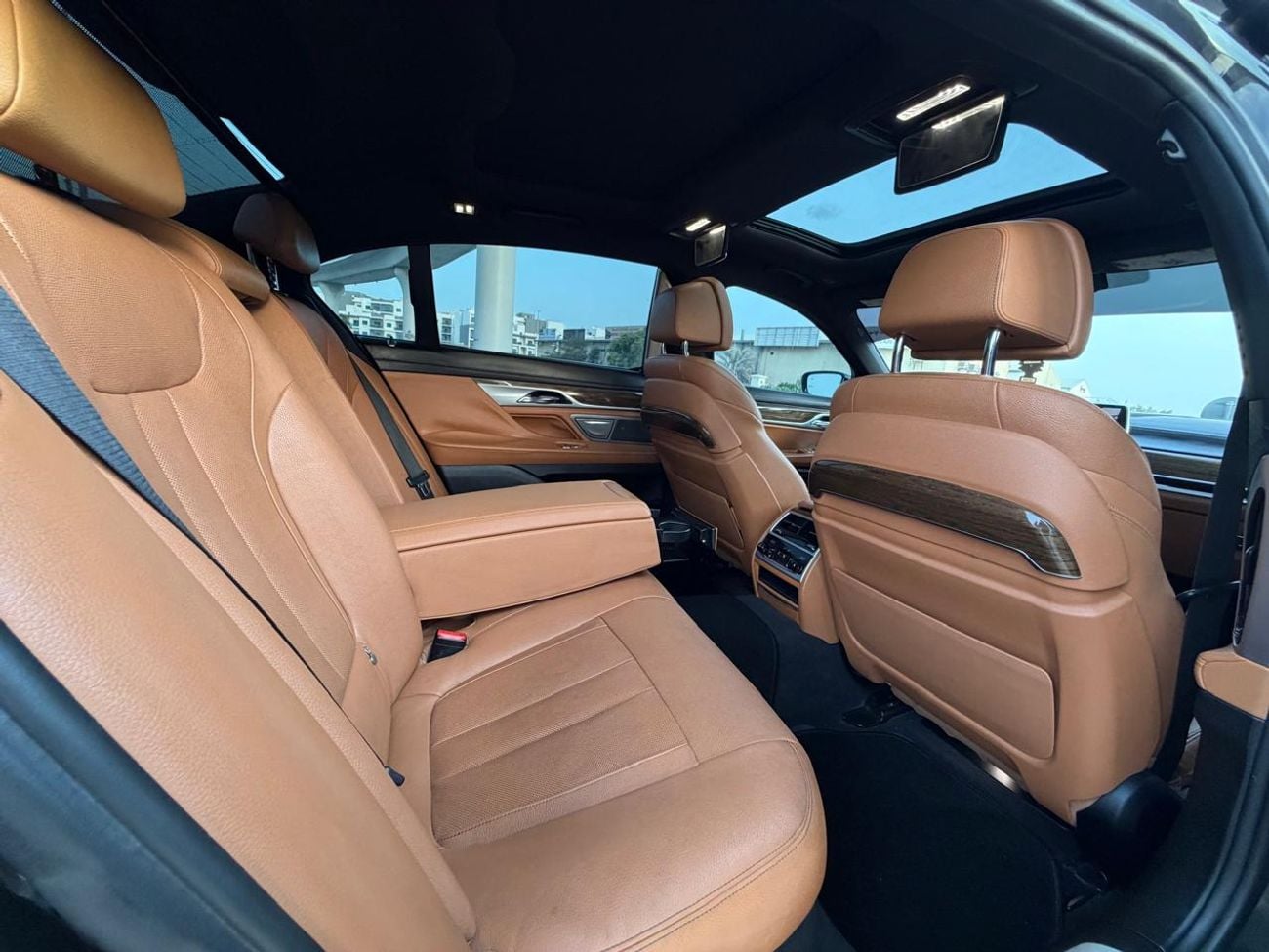 BMW 740Li M SPORT PACK