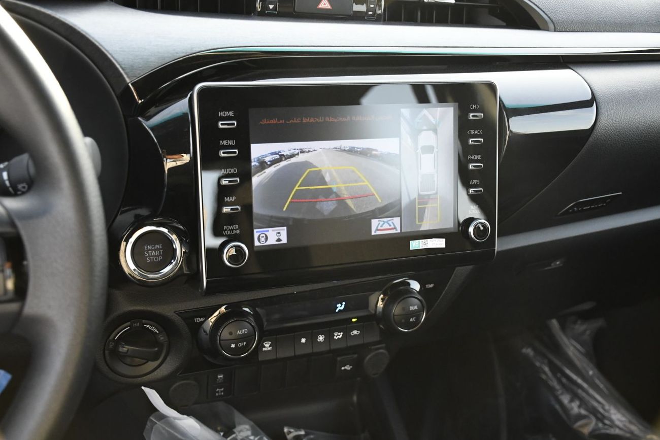 تويوتا هيلوكس Adventure 4.0L V6 with BSM ! Door Molding