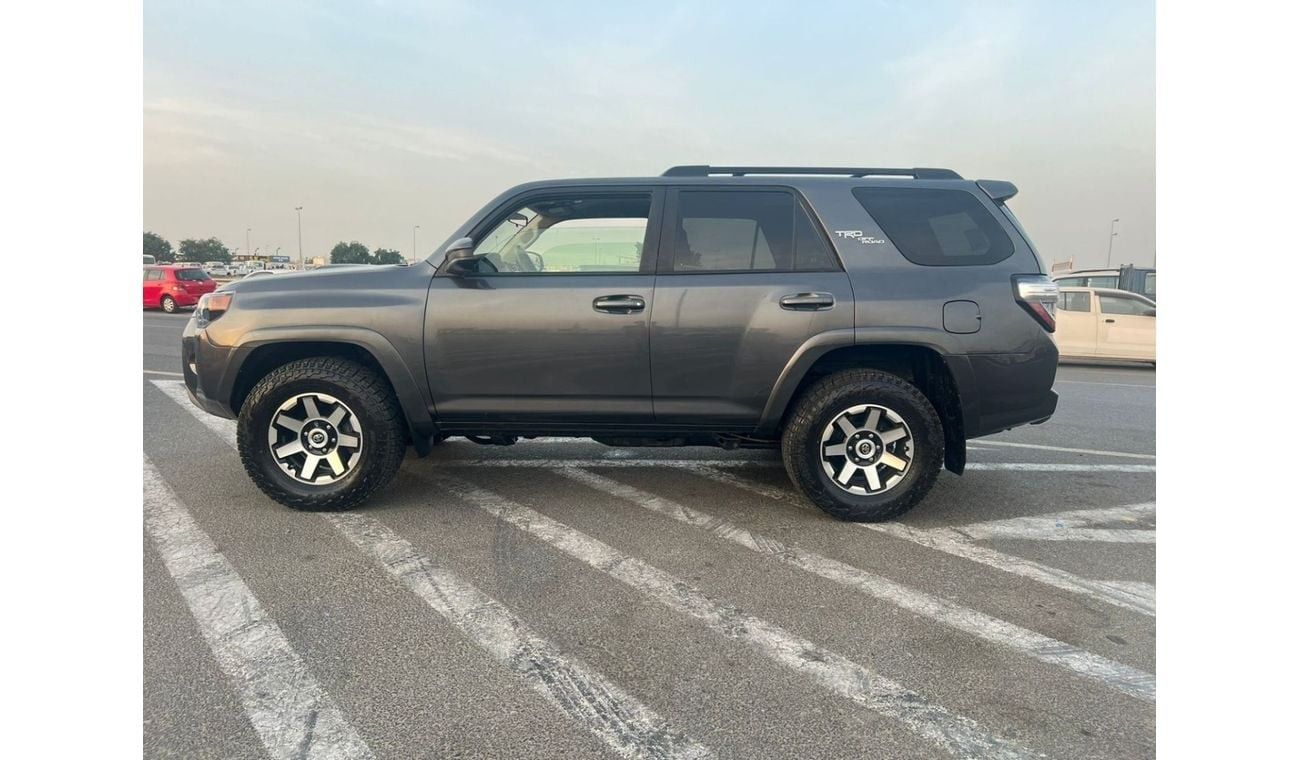 Toyota 4Runner 2019 TOYOTA 4RUNNER, TRD OFF ROAD - 4x4 - 4.0L V6 - Diff Lock and Crawl Control - 46600 Mileage