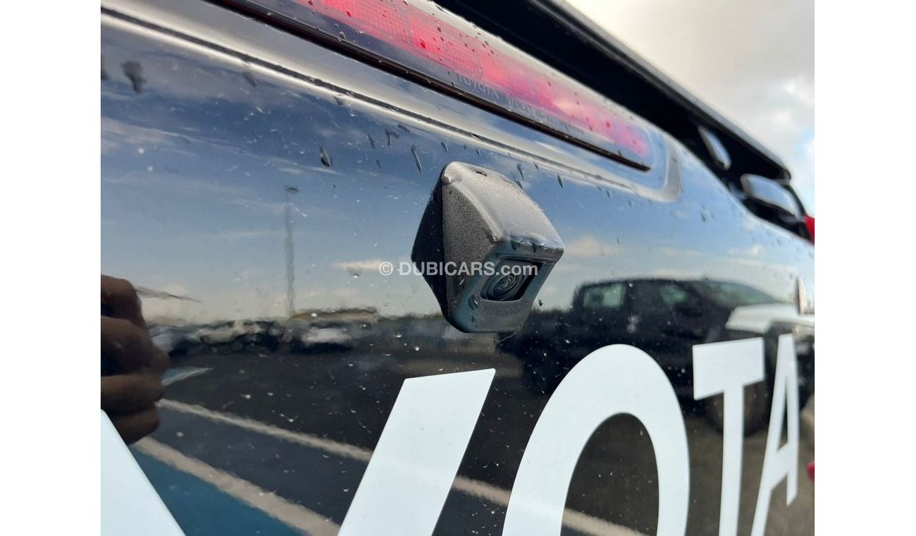 Toyota Hilux Toyota Hilux 2.7L FULL OPTION Manual Transmission! BLACK INSIDE BLACK