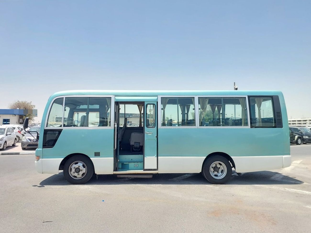 Nissan Civilian
