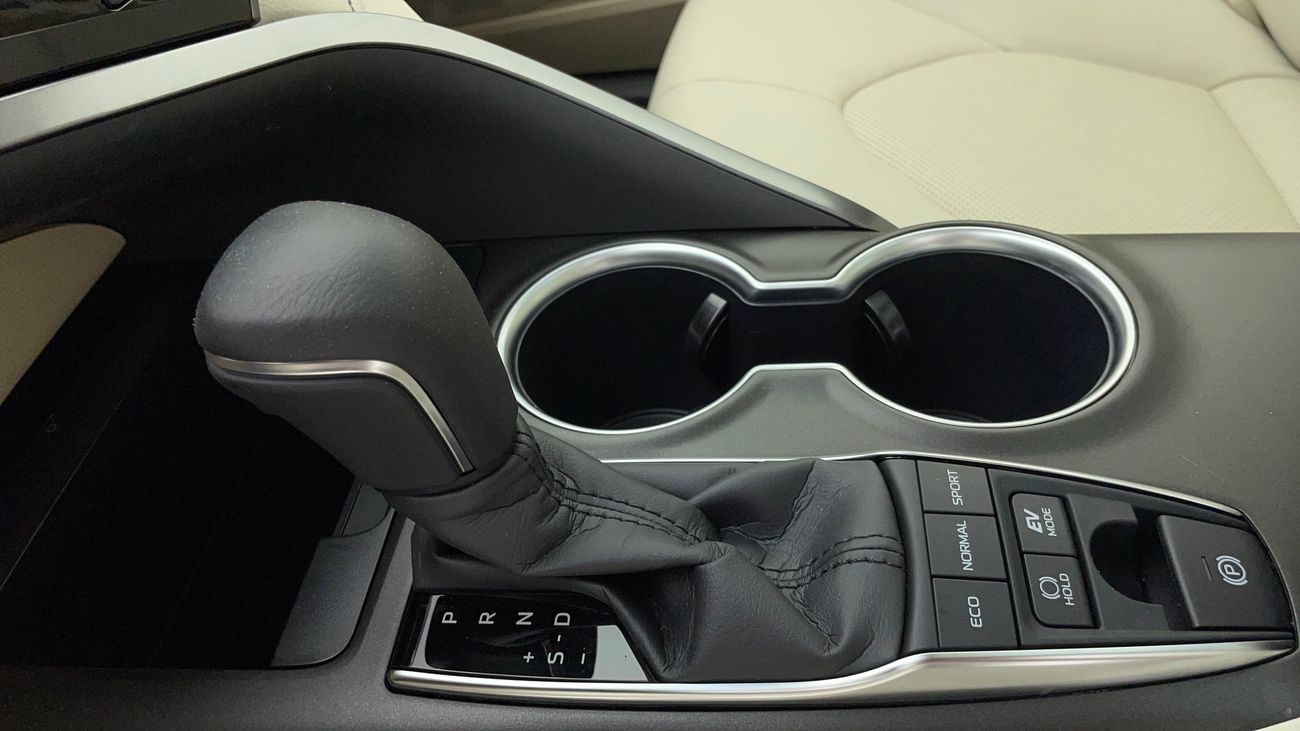 Toyota Camry LTD 2.5 | Zero Down Payment | Home Test Drive