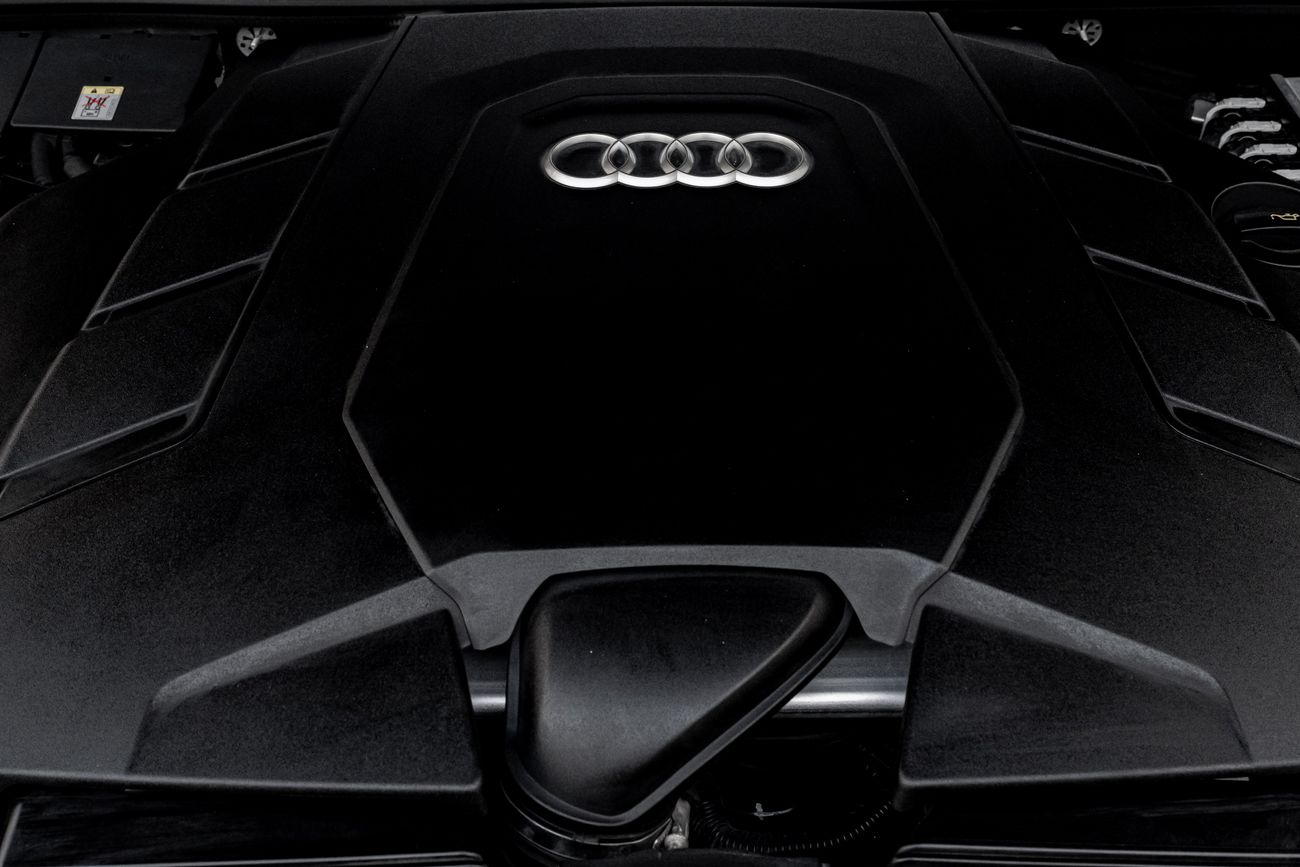 Audi Q8 5,092 P.M | 0% Downpayment | Audi Q8 55TFSI Agency Warranty!