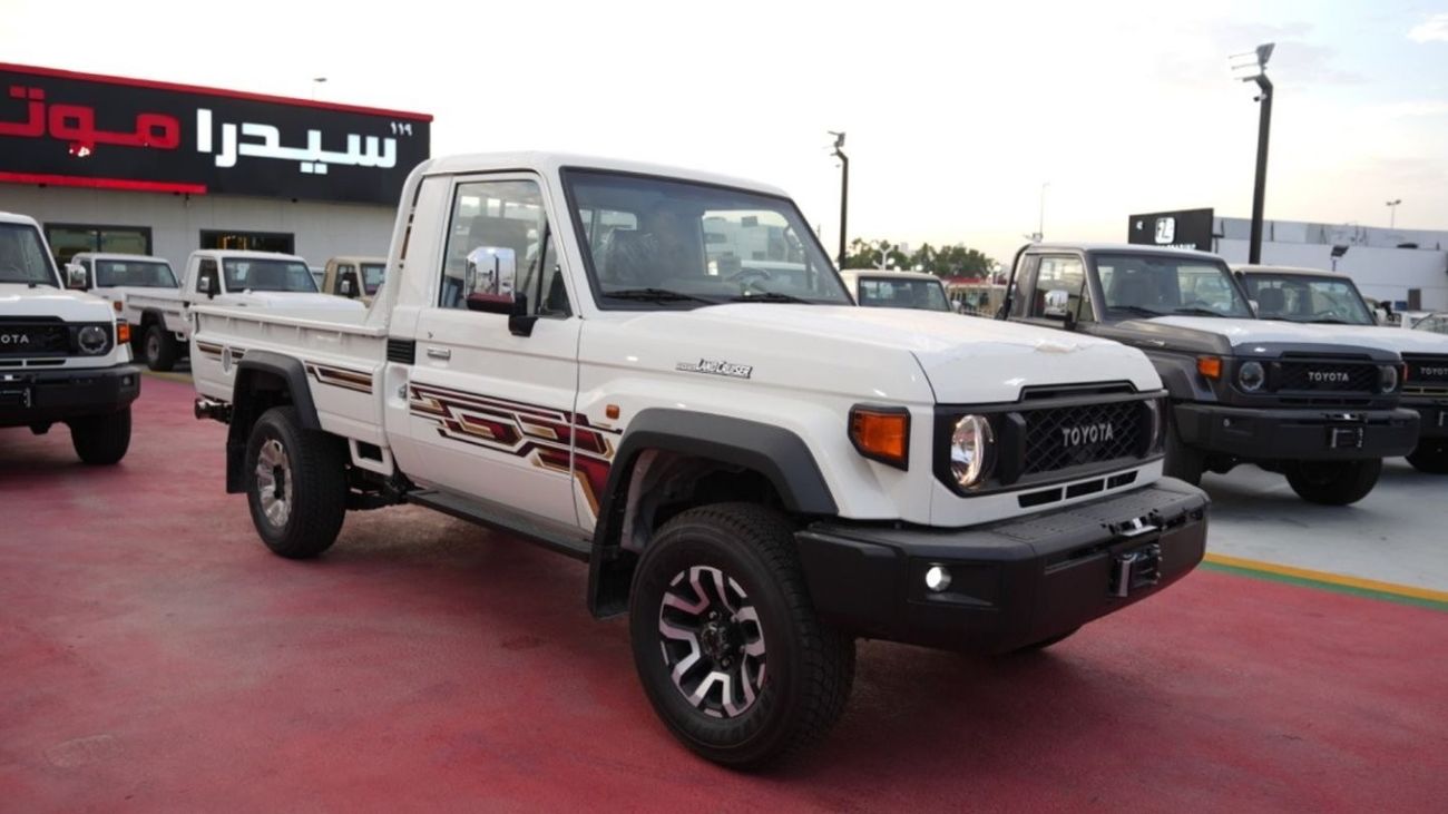 Toyota Land Cruiser Pick Up TOYOTA LC79 PICK-UP SINGLE CABIN 4.0L AUTOMATIC TRANSMISSION DOUBLE TANK 2024 FULL OPTION