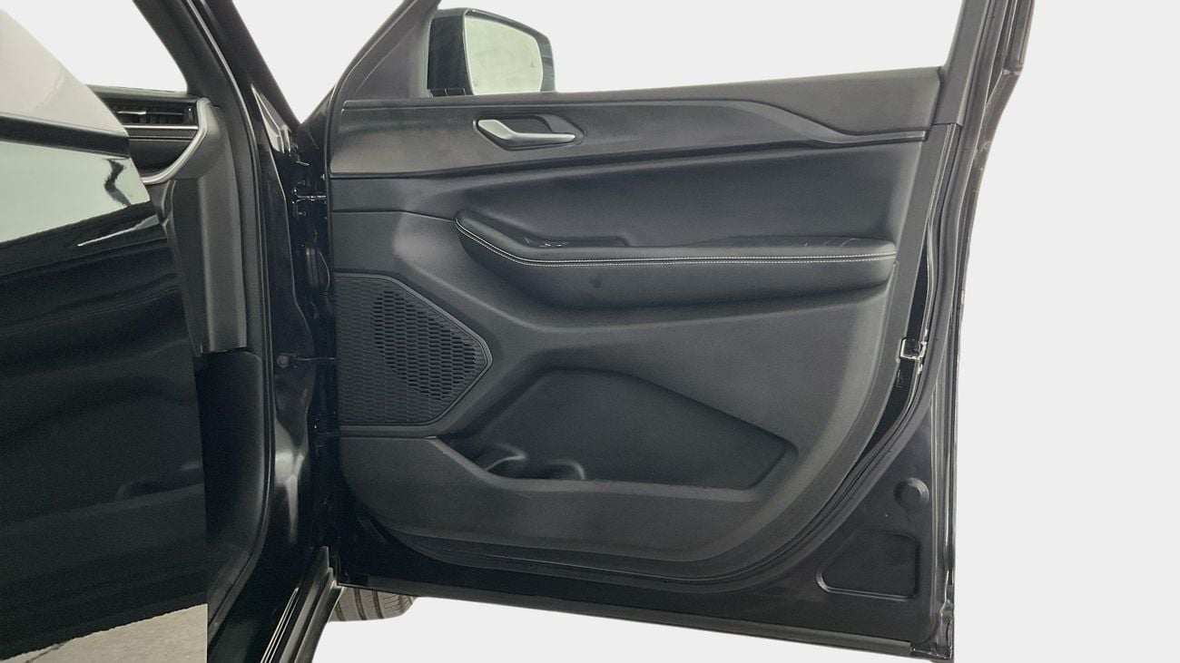 Jeep Cherokee Altitude | upto AED 20,000 Ramadan Discount | Guaranteed Warranty | 0 Down Payment