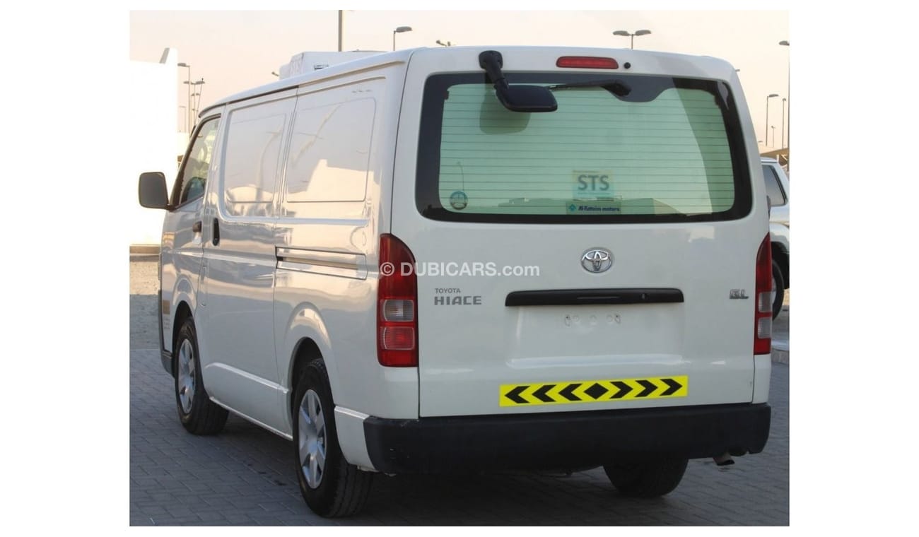 تويوتا هاياس تويوتا هايس 2017 خليجي ثلاجة  بحالة ممتازة بدون حوادث