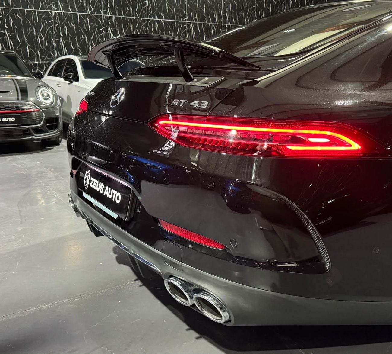 مرسيدس بنز AMG GT 43