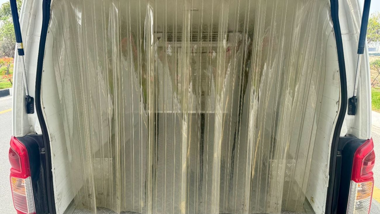 Nissan Urvan Panel Van Std 2.5L M/T (3 Seater) Petrol (4 Door)