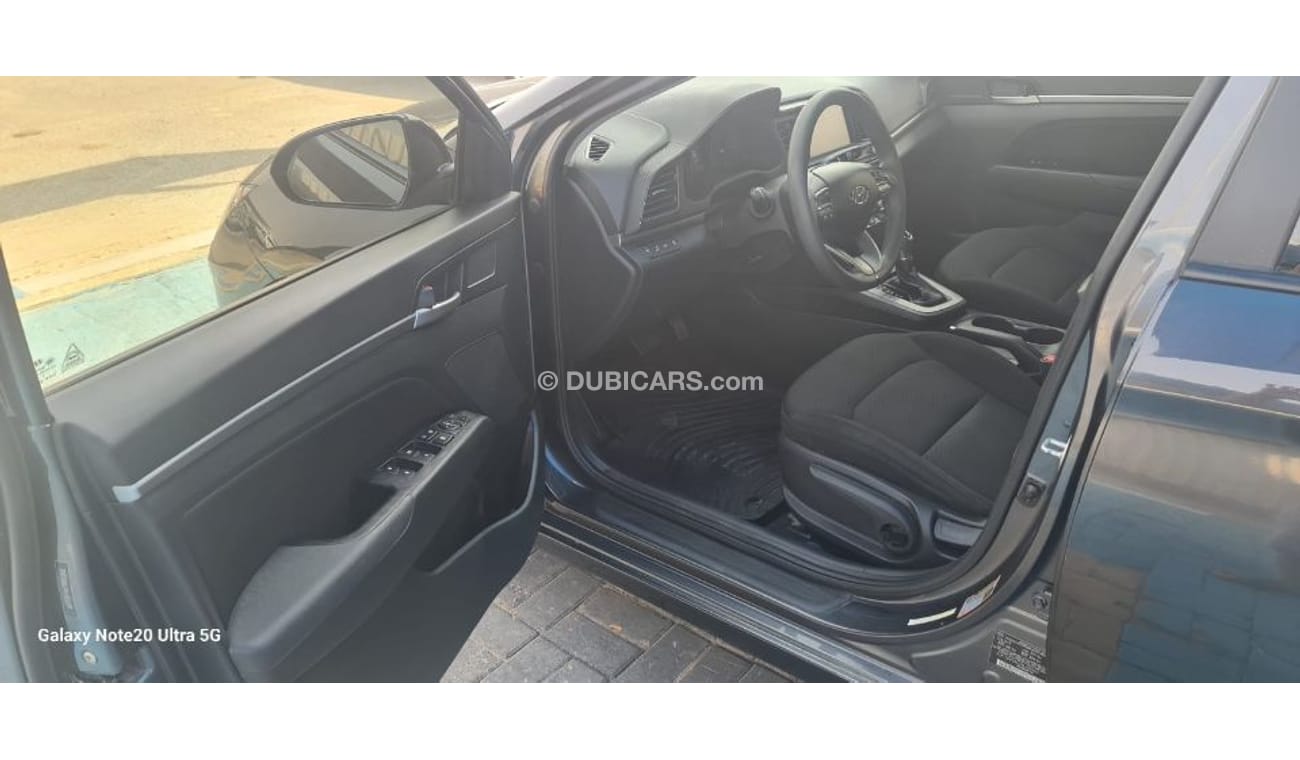 Hyundai Elantra Car is very good and clean