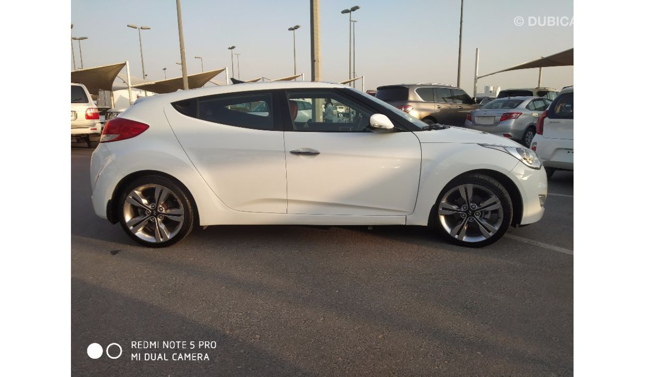 Hyundai Veloster فل اوبشن بحاله ممتاذه بدون حوادث ضمان شاسيه جير ماكينه