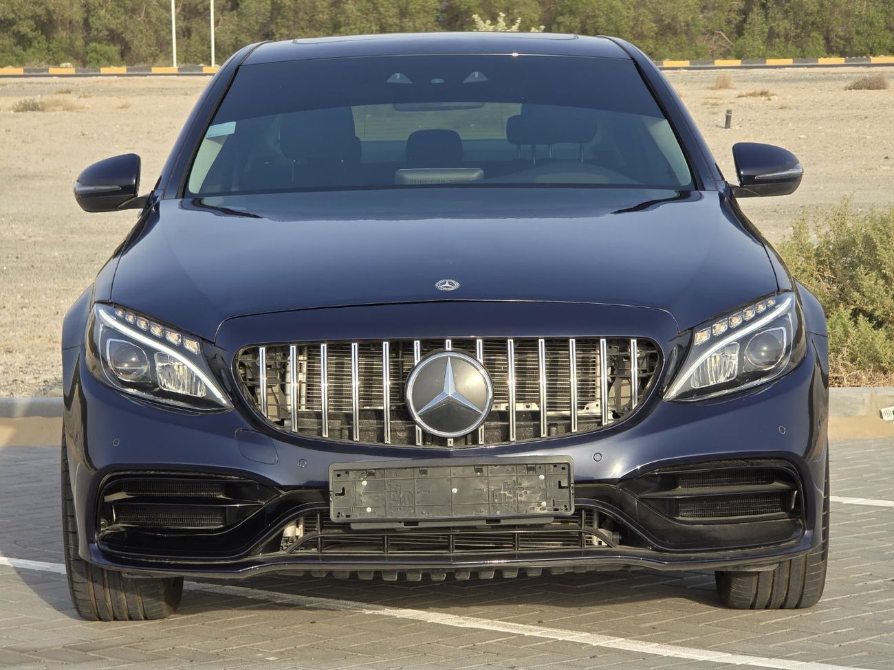 مرسيدس بنز C 220 MERCEDES C220d 2017 4-MATIC // PERFECT CONDITION // FULL OPITION