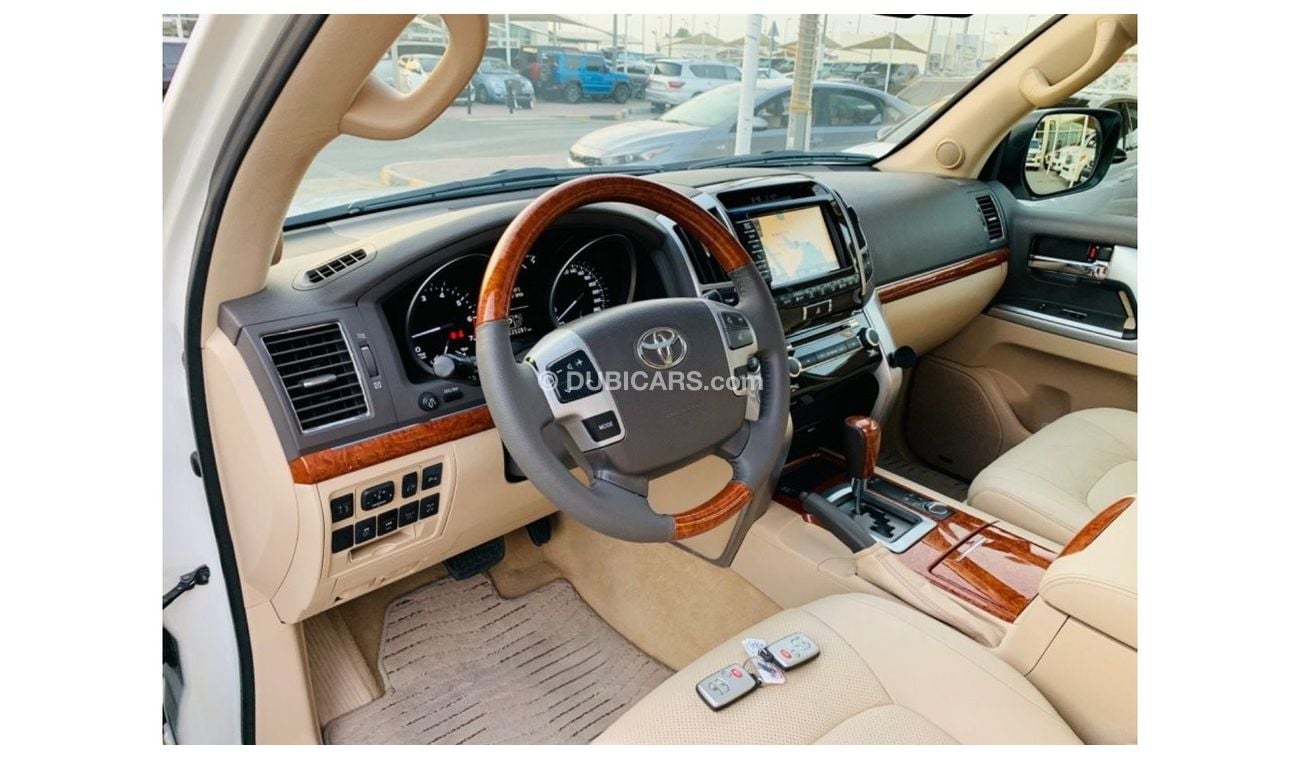 Toyota Land Cruiser VXR