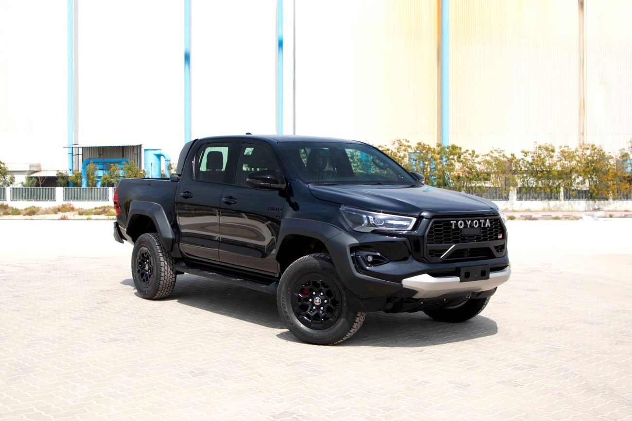 تويوتا هيلوكس تويوتا هايلكس 4.0 GR-Sport 2023 - أسود اتيتيود من الداخل أسود