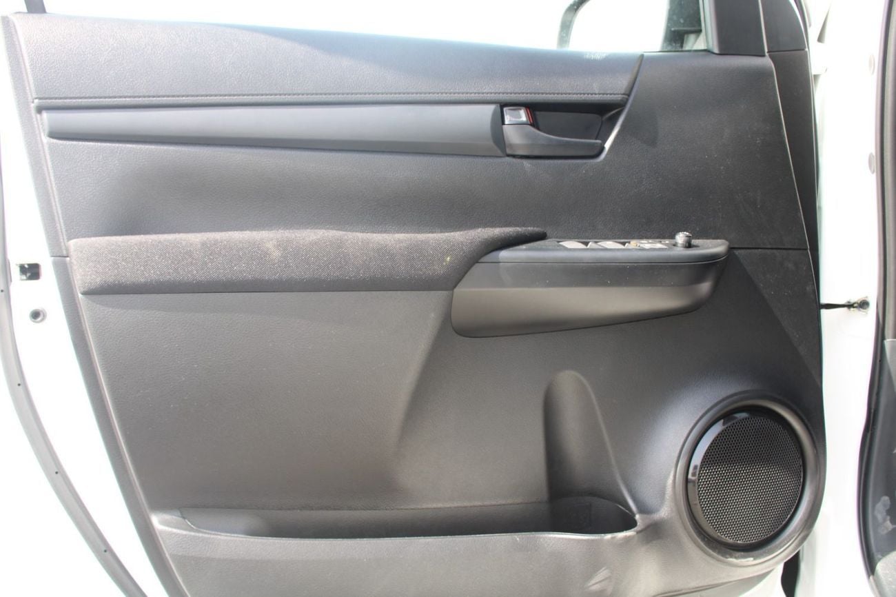 تويوتا هيلوكس TOYOTA HILUX 2.4L DIESEL 4 X 4 DOUBLE CABIN ACTIVE MANUAL TOYOTA HILUX 2.4L DIESEL 4 X 4 DOUBLE CABIN MANUAL