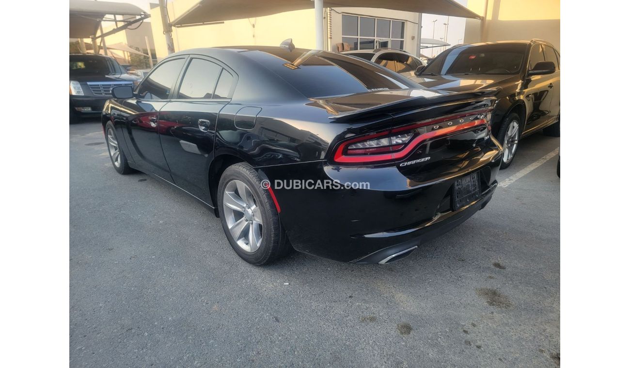 Dodge Charger SXT