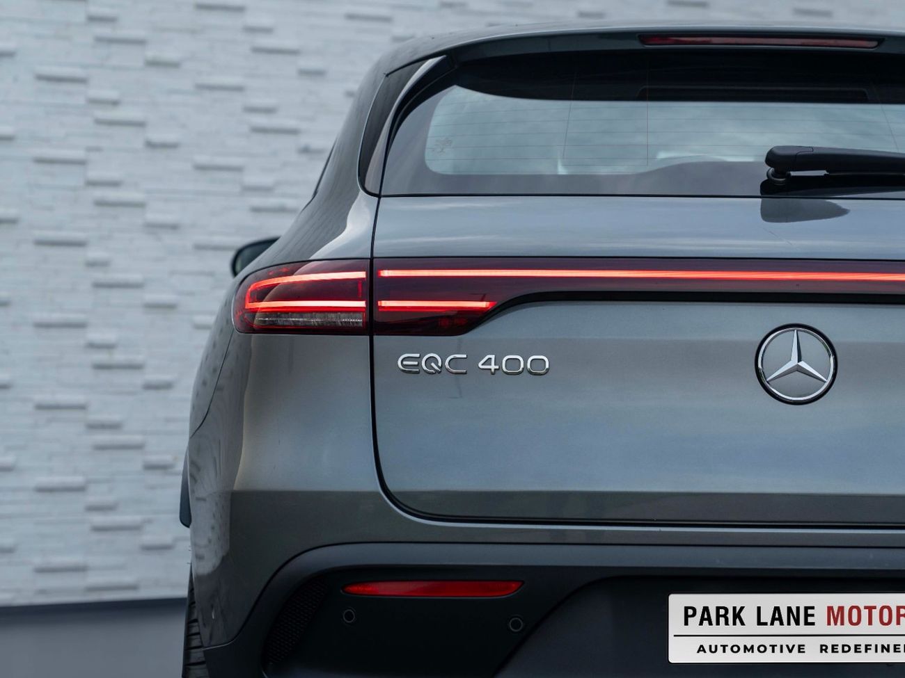 Mercedes-Benz EQC 400 AED 3,145 PM • EQC 400 PREMIUM PLUS • OFFICIAL MERCEDES BENZ GARGASH WARRANTY UNTIL 2026