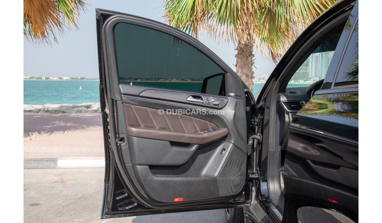 مرسيدس بنز GLE 63 AMG مرسيدس بنز جي ال اي 63اس v8 خليجي 2017 بدون حوادث كامل المواصفات