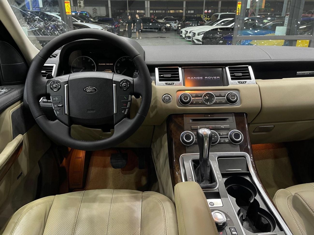 Land Rover Range Rover Sport HSE Land Rover Range Rover Sport 2011 GCC Spec Original paint