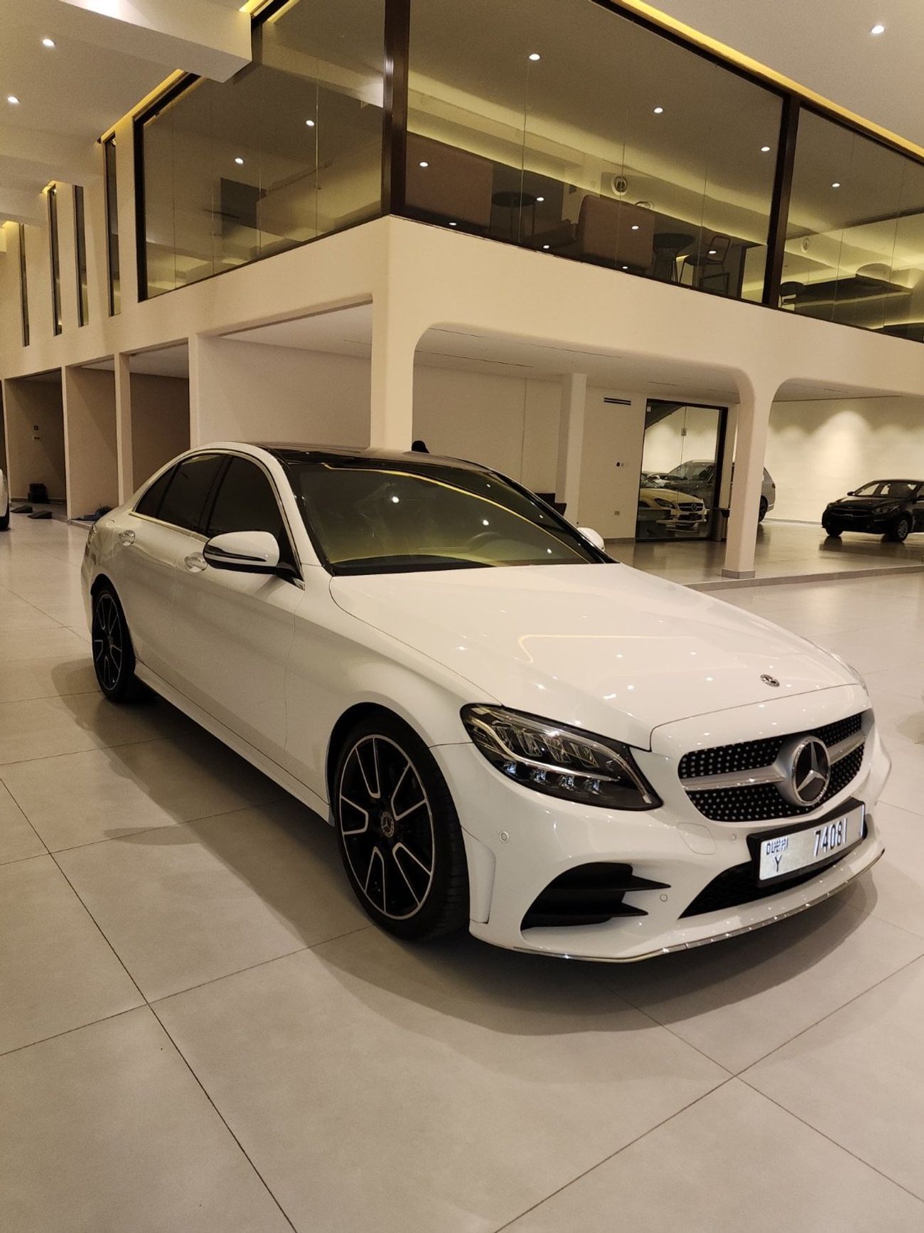 Mercedes-Benz C 200 Premium 2.0L