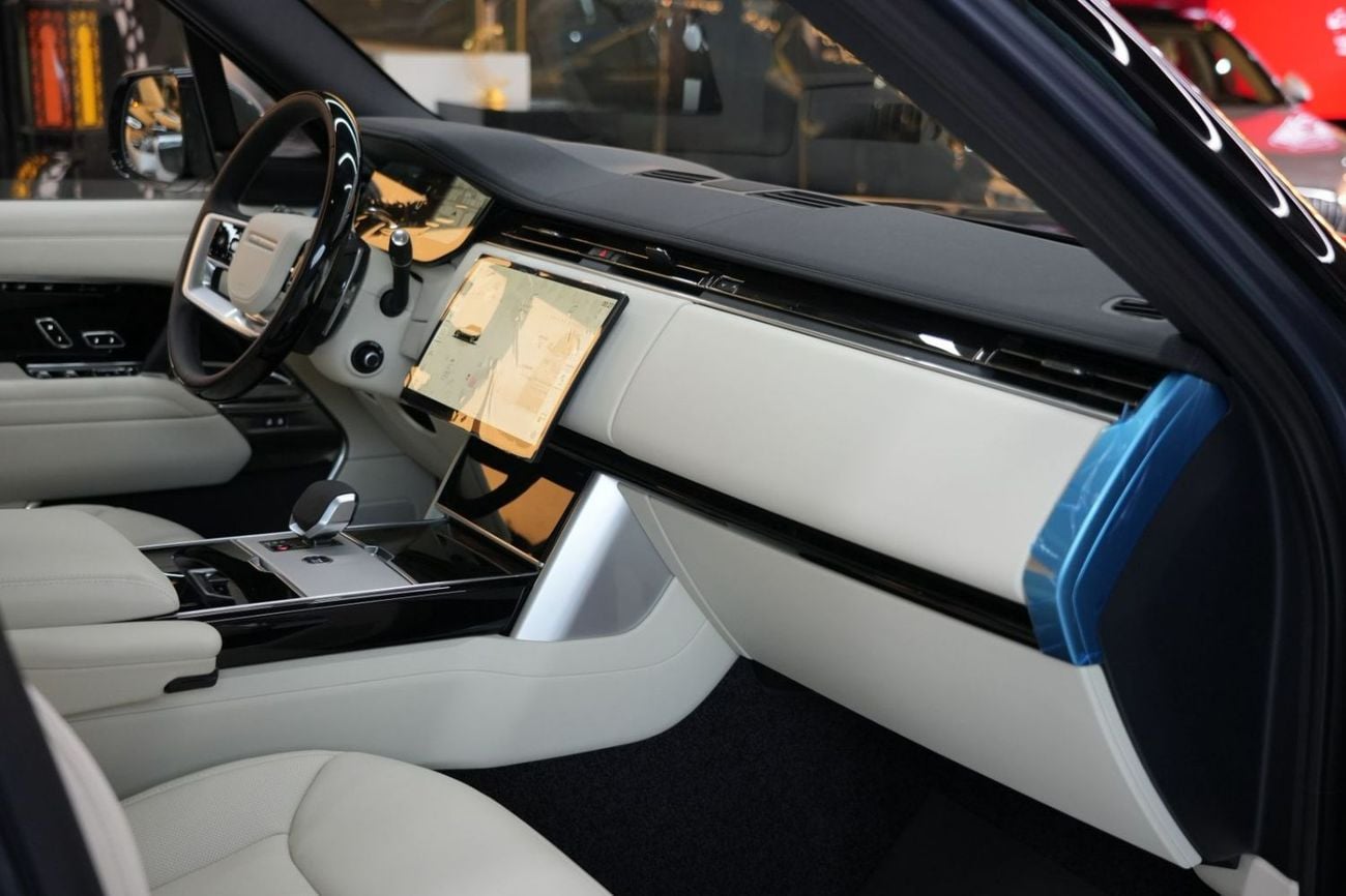 Land Rover Range Rover Land Rover Range Rover Vogue HSE 2026 - GCC Specs - Pristine Condition