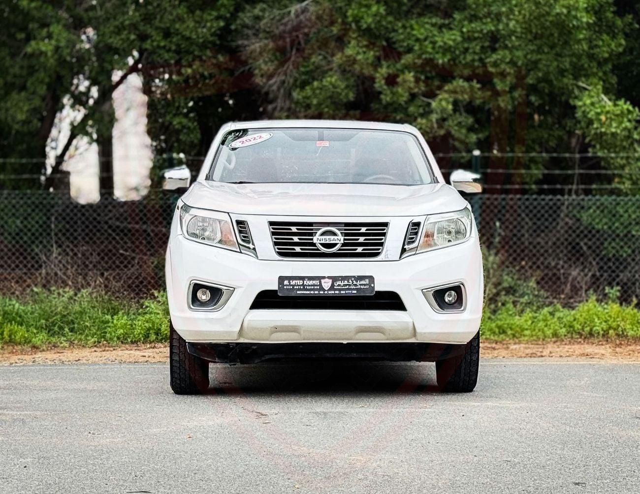 Nissan Navara Std 2.5L 4WD A/T Nissan Navara | 2.5 L | 2022 | GCC | Accident-Free | In Excellent Condition | 924 P