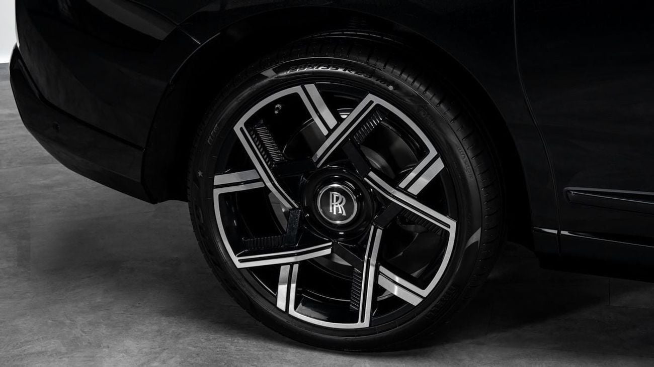 رولز رويس كولينان Black Badge - 2026 - GCC - Under Warranty and Service Contract