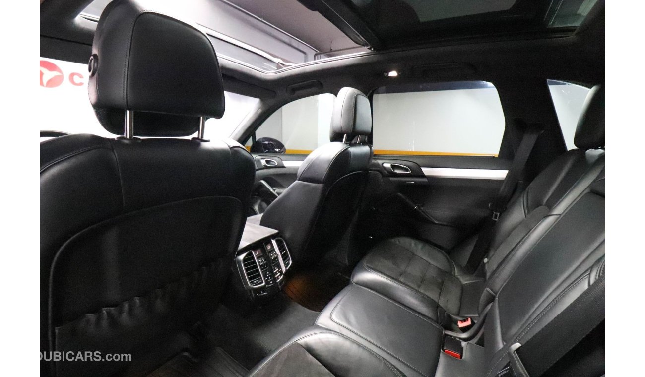 Porsche Cayenne Porsche Cayenne GTS 2014 GCC under Warranty with Flexible Down-Payment.