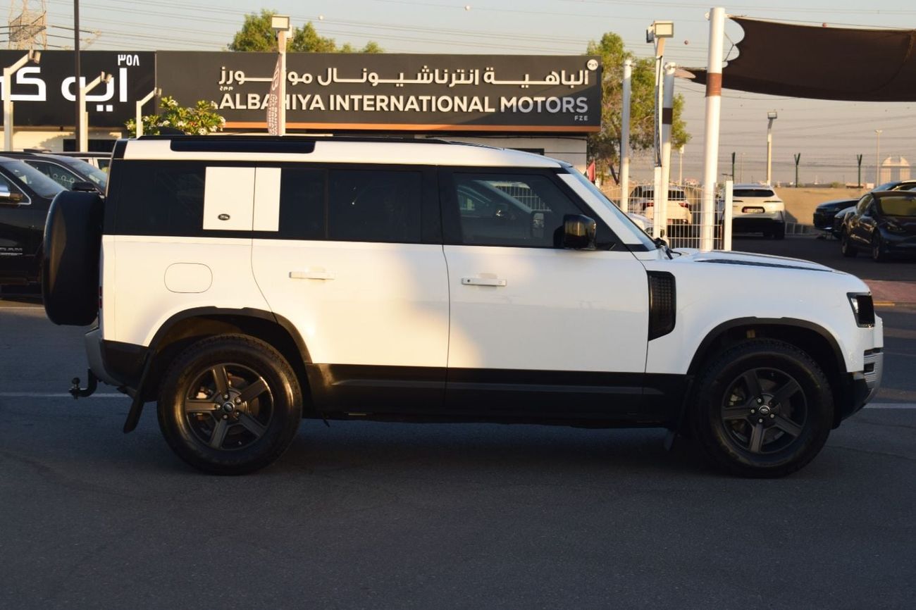 لاند روفر ديفندر 2021Model 2.0 petrol Engine full option tap of the range colour white Transmission Automatic Interio