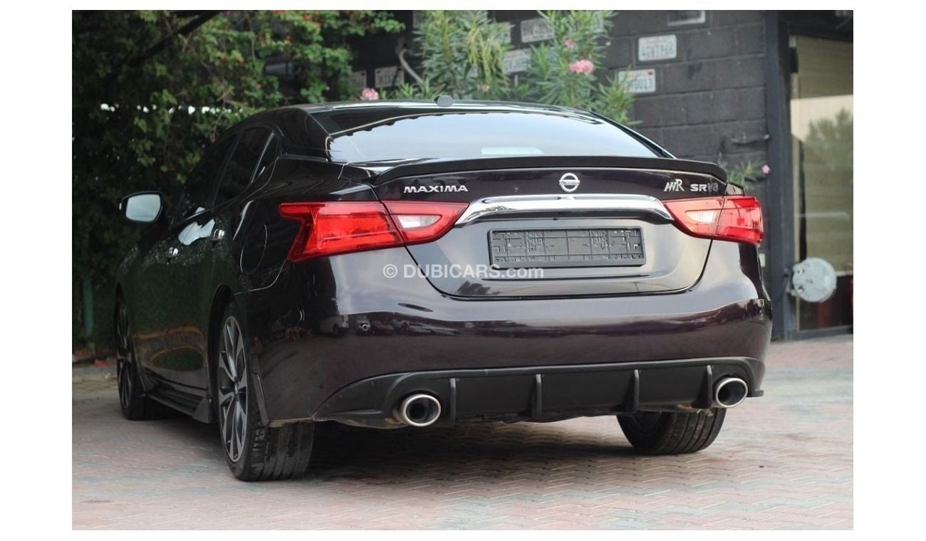 Nissan Maxima SR