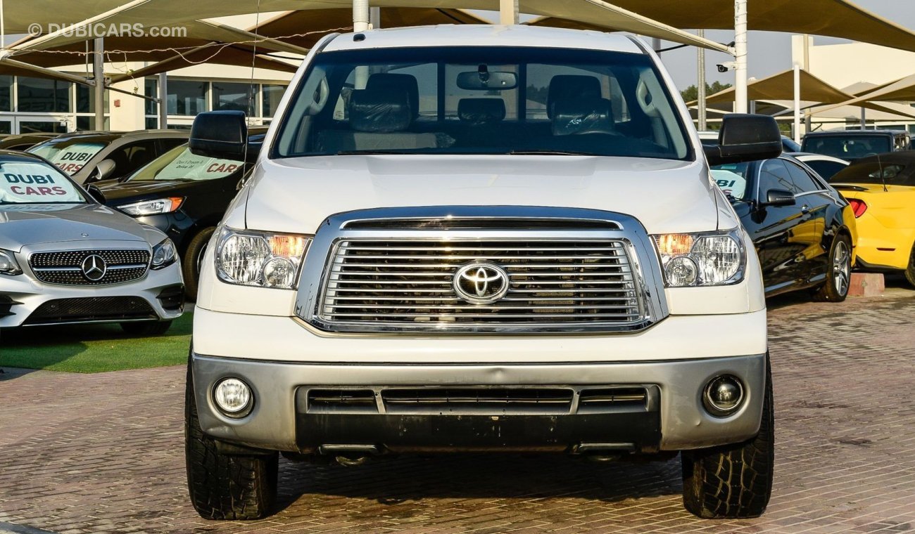 Toyota Tundra 5.7L V8 SR5