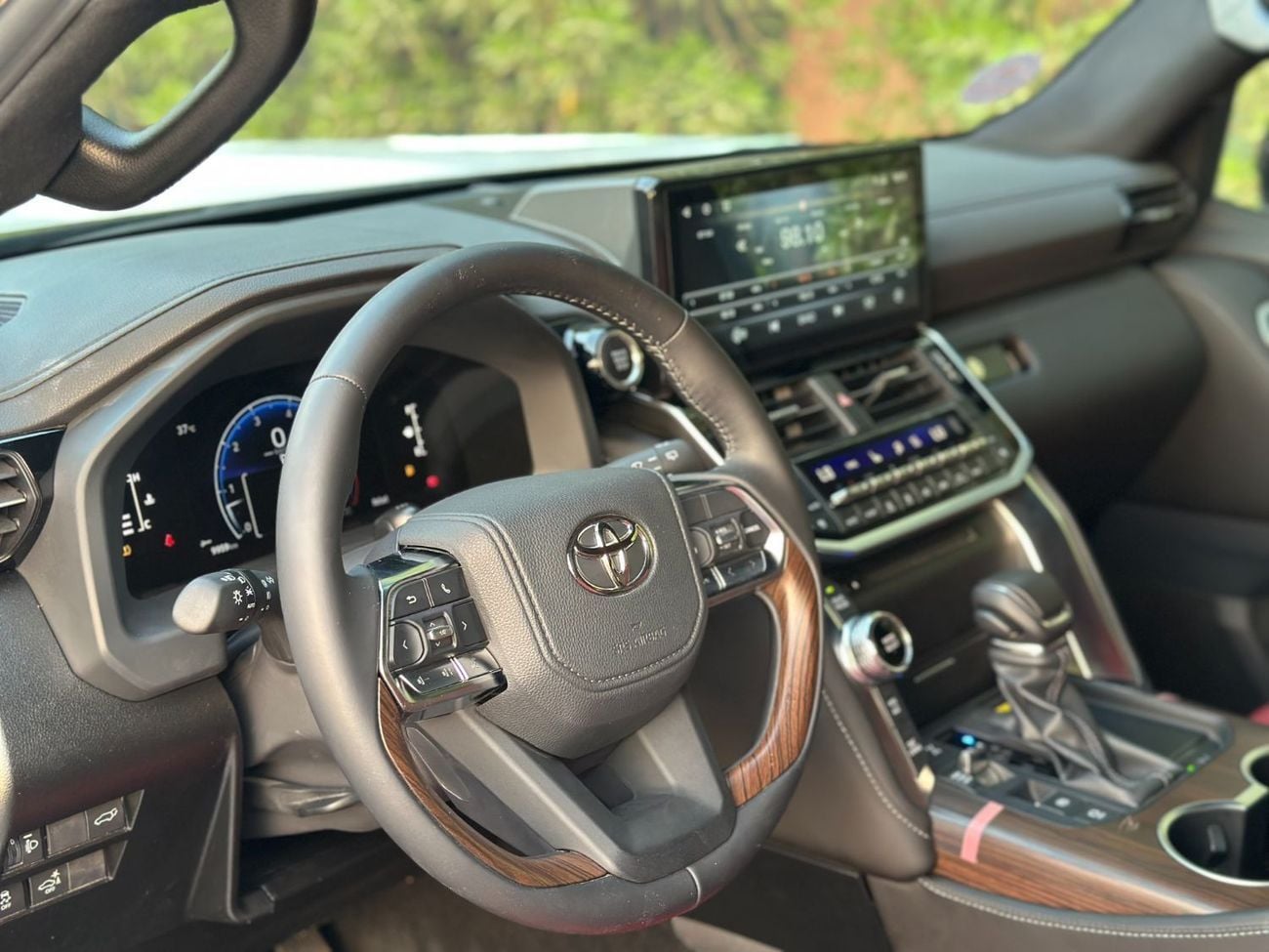 Toyota Land Cruiser GXR 2026
