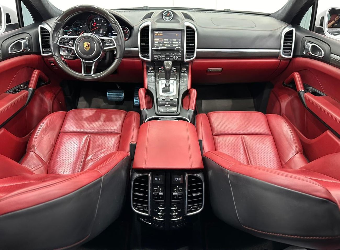 Porsche Cayenne 2016 Porsche Cayenne GTS, Full Service History, Carbon Fiber Package, Excellent Condition, GCC