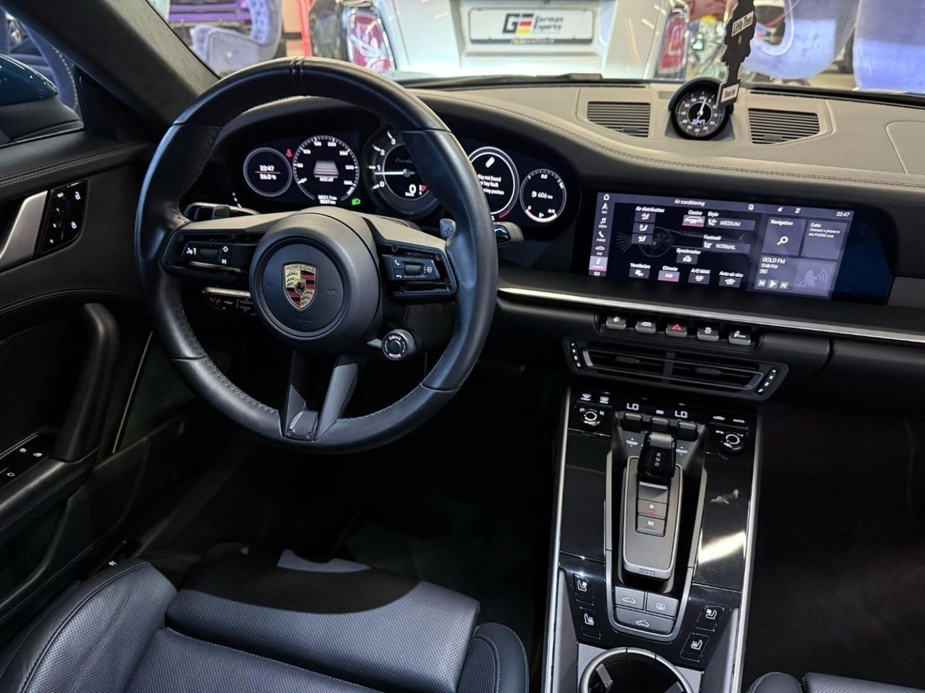 بورش 911 Turbo S 3.8L (645 HP) Coupe 2021 Porsche 911 Turbo S - Dealer Warranty -  Fully Loaded