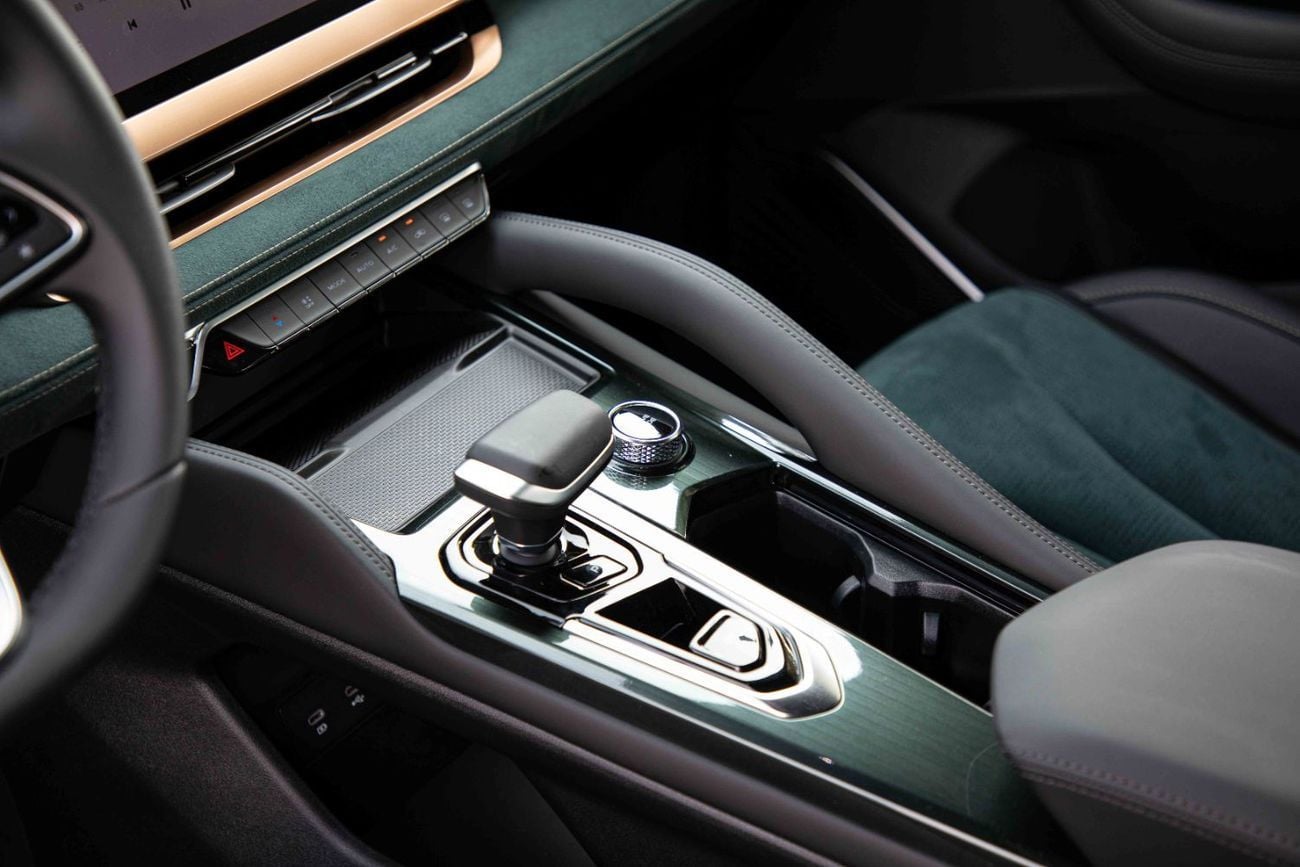 Geely Monjaro  2.0L - Blue inside Blue & Black| Export Only