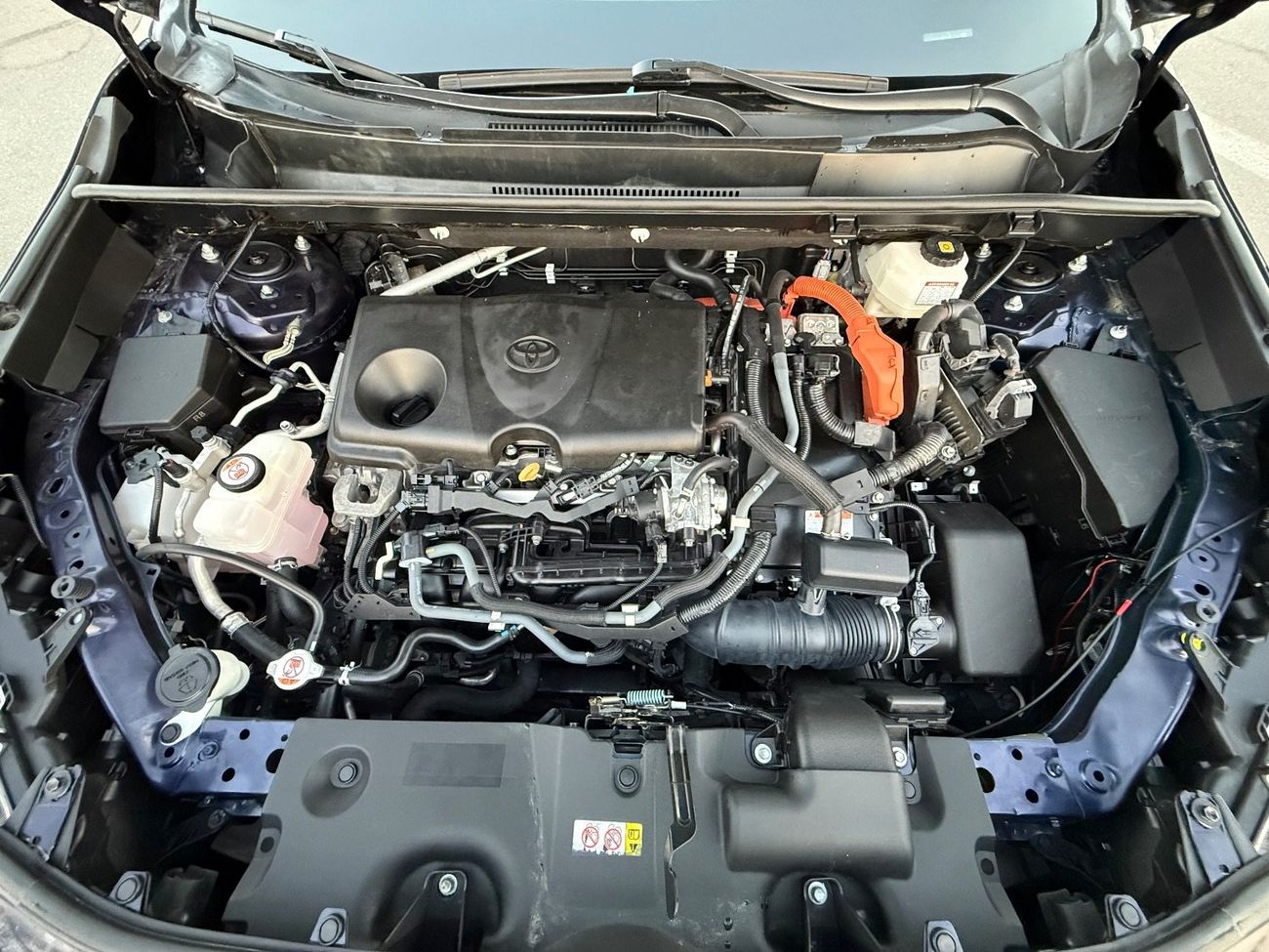 تويوتا راف ٤ 2.5L VXR Hybrid