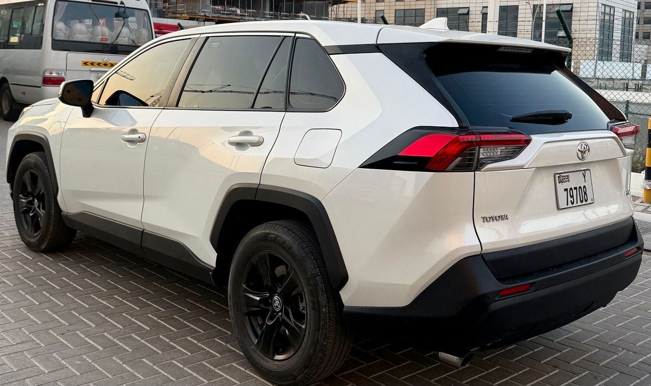 Toyota RAV4 EX