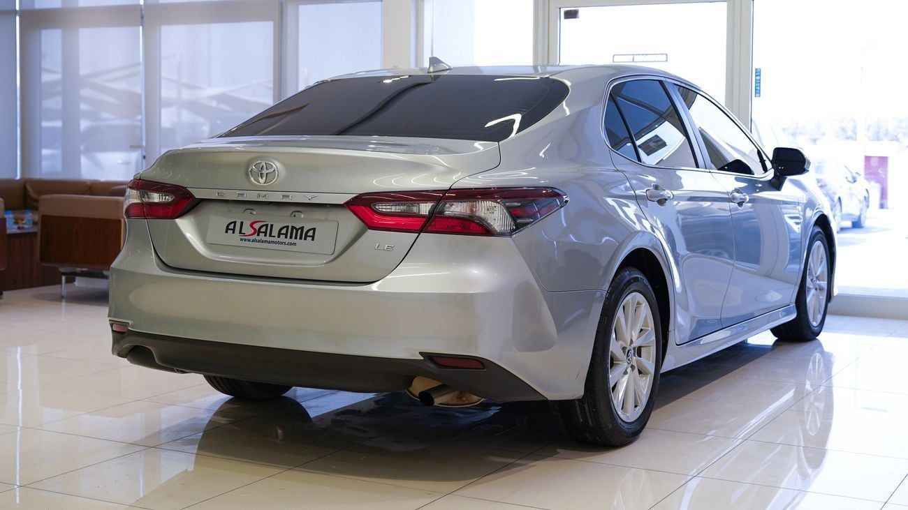 Toyota Camry LE STD 2.5L (204 HP)