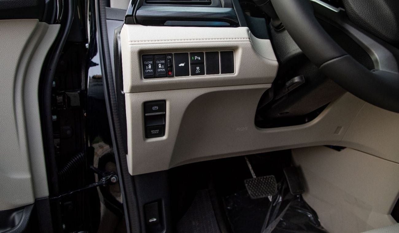 هوندا أوديسي Touring GCC/2025/3 years warranty. For Local Registration +10%