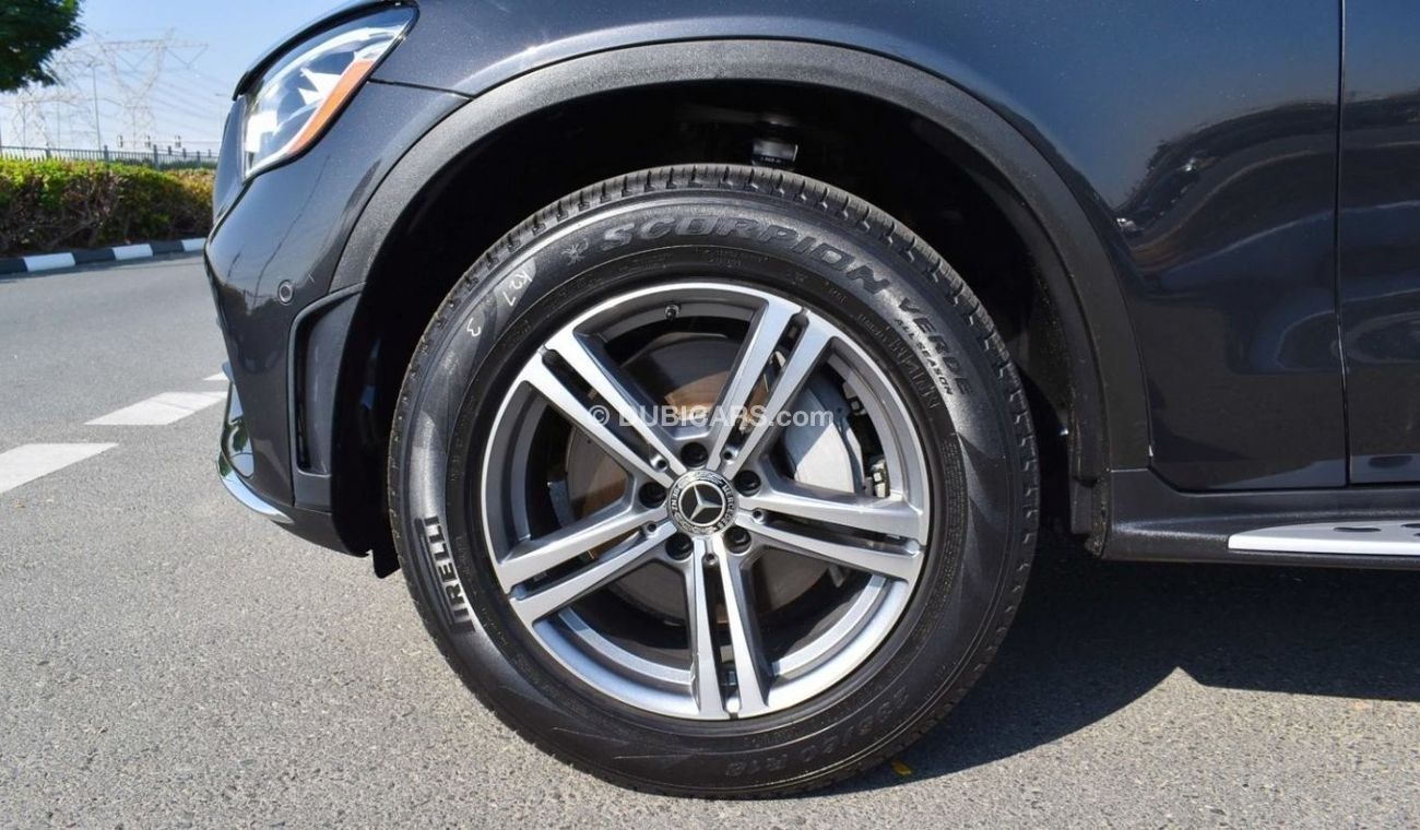 Mercedes-Benz GLC 300 4MATIC Mercedes GLC 300 AMG / 2021 / USA