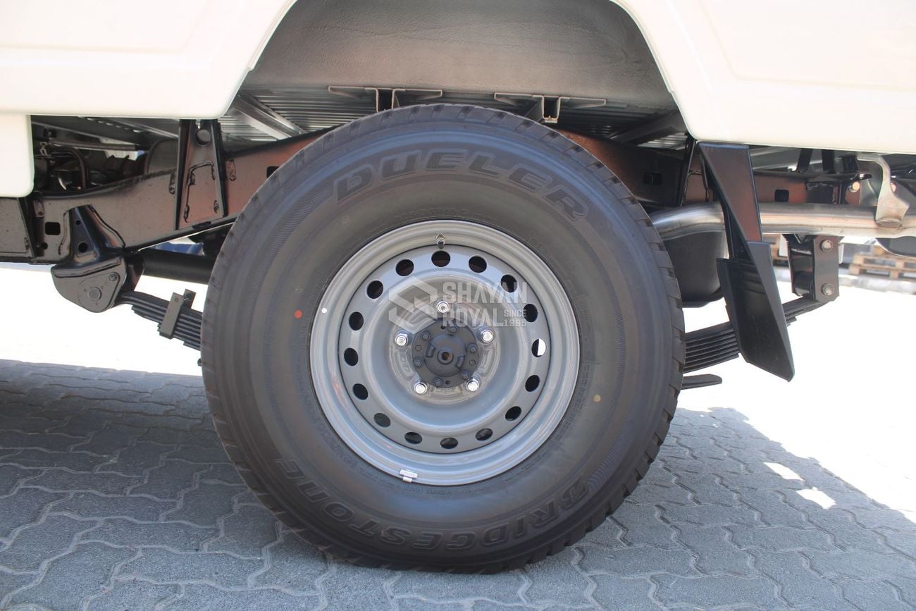 تويوتا لاند كروزر بيك آب LC79 2.8L DIESEL STANDARD-E SC AT 2026MY