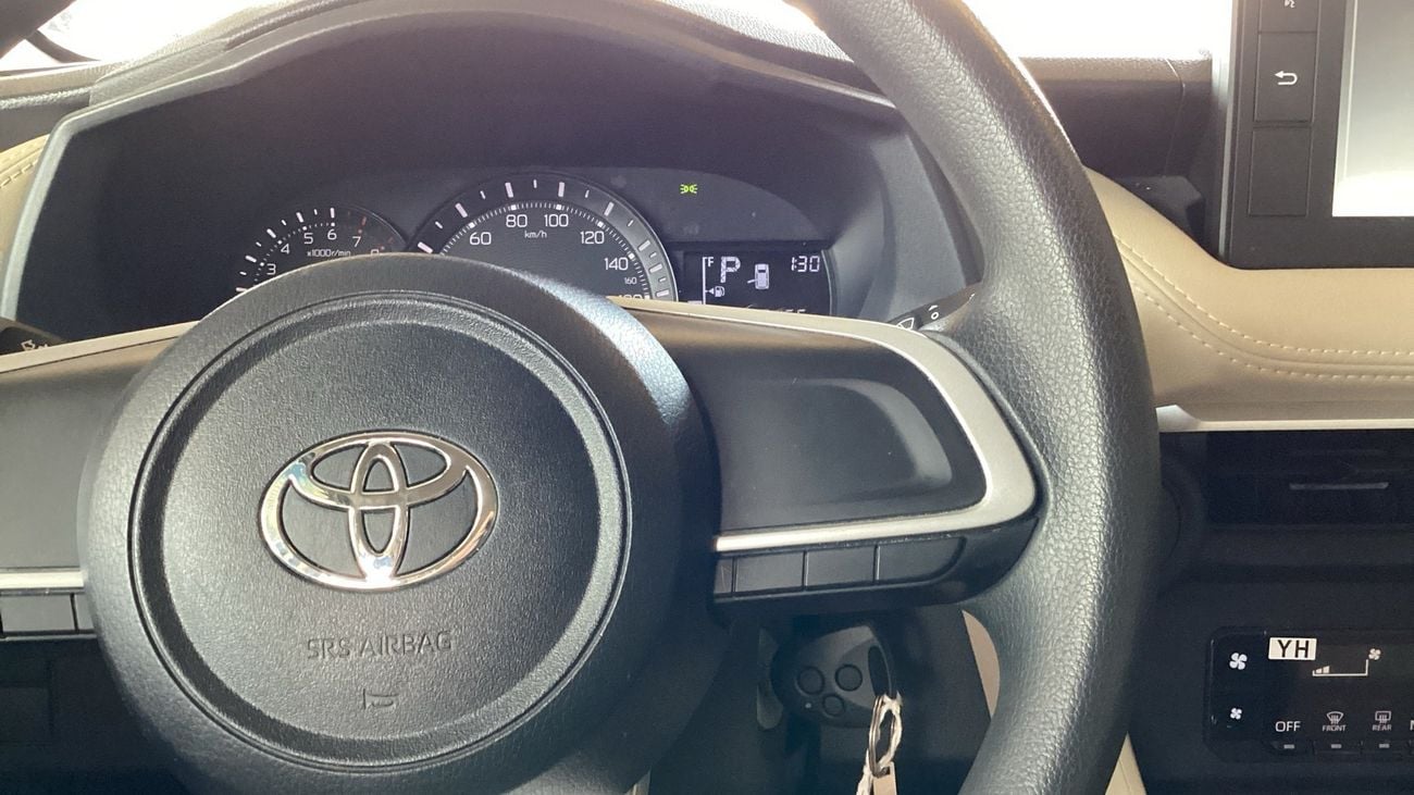 تويوتا يارس 1.5 VVT-I E CVT | شامل الضمان | 0 ﺪﻔﻋﺓ ﺃﻮﻟﻯ