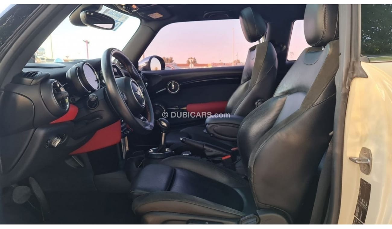 Mini Cooper S JCW Full Option 2016 Full Service History GCC