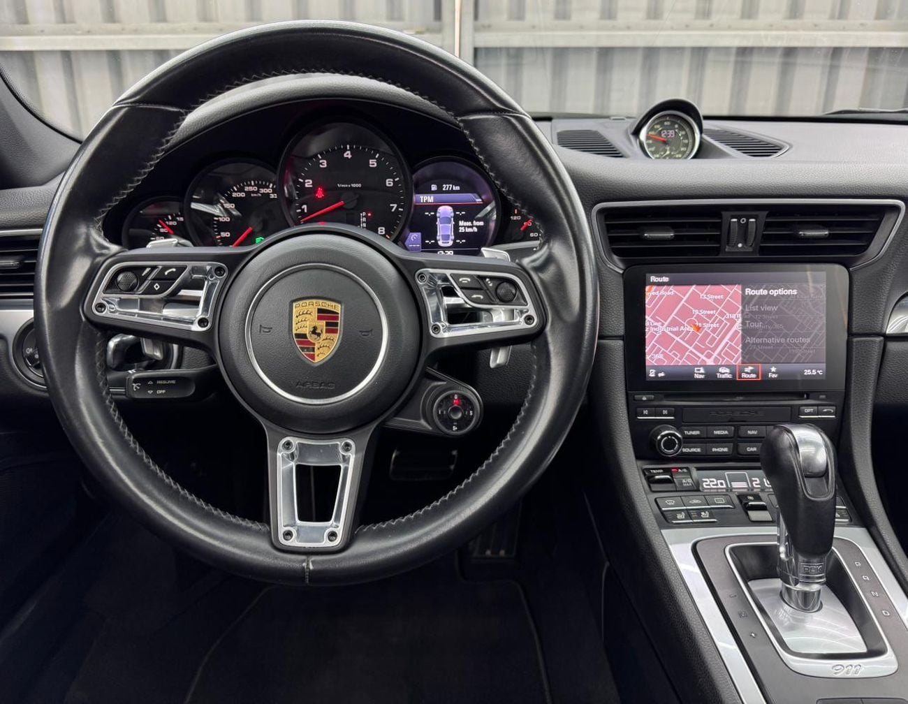 Porsche 911 Carrera S 3.0L (420 HP) Coupe