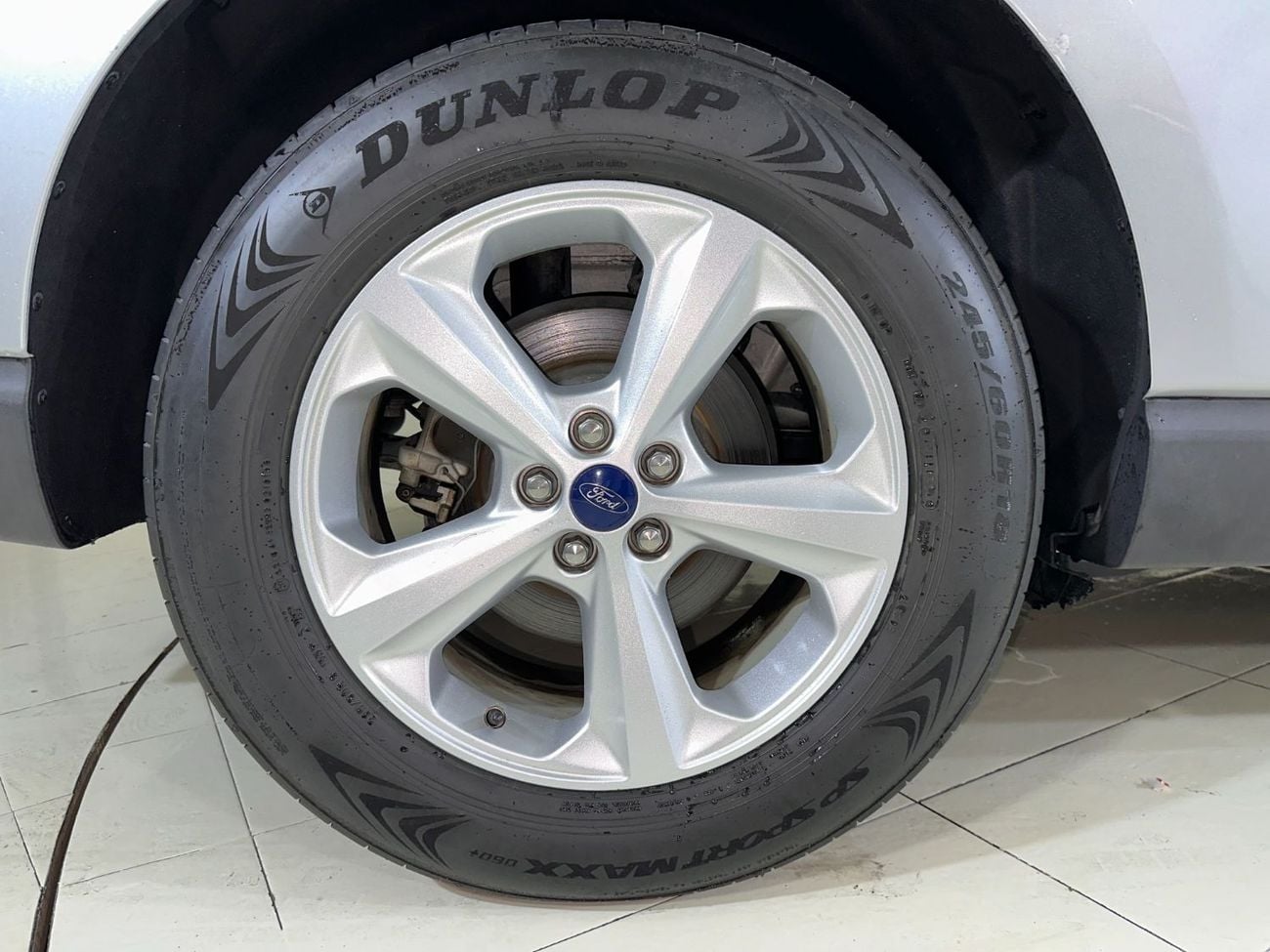 Ford Edge SE19 / AL TAYER MOTORS AL QOUZ SHOWROOM