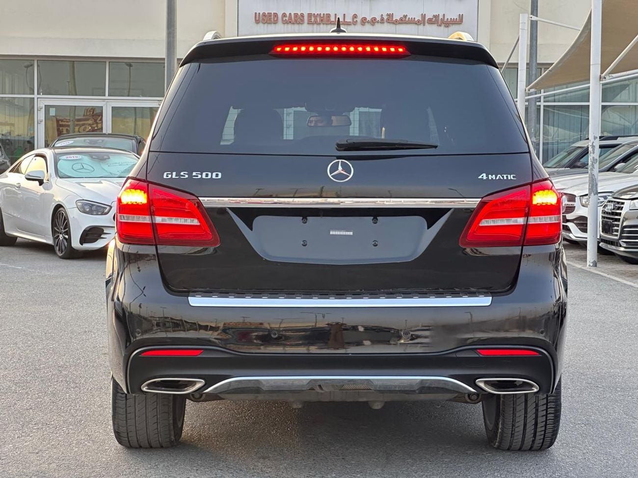 مرسيدس بنز GLS 500 STANDARD