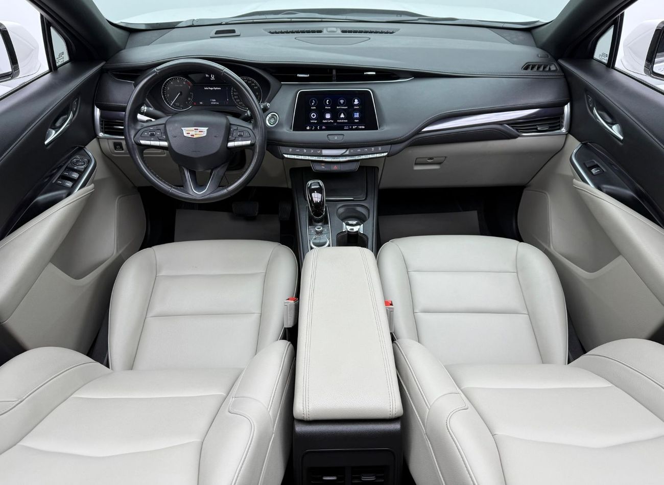 كاديلاك XT4 2022 Cadillac XT4 Luxury 350T, 2027 Cadillac Warranty + Service Pack, Excellent Condition, GCC