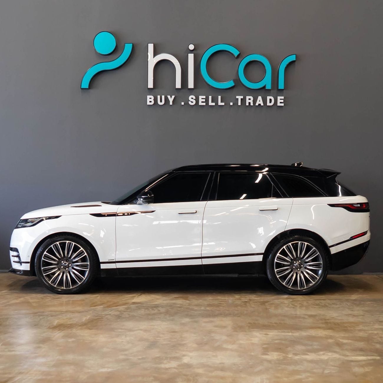 Land Rover Range Rover Velar P380 R-Dynamic SE 3.0L (375 HP) AED 2,565 pm • 0% Downpayment • Velar P380 HSE R-Dynamic • 1 Year Wa