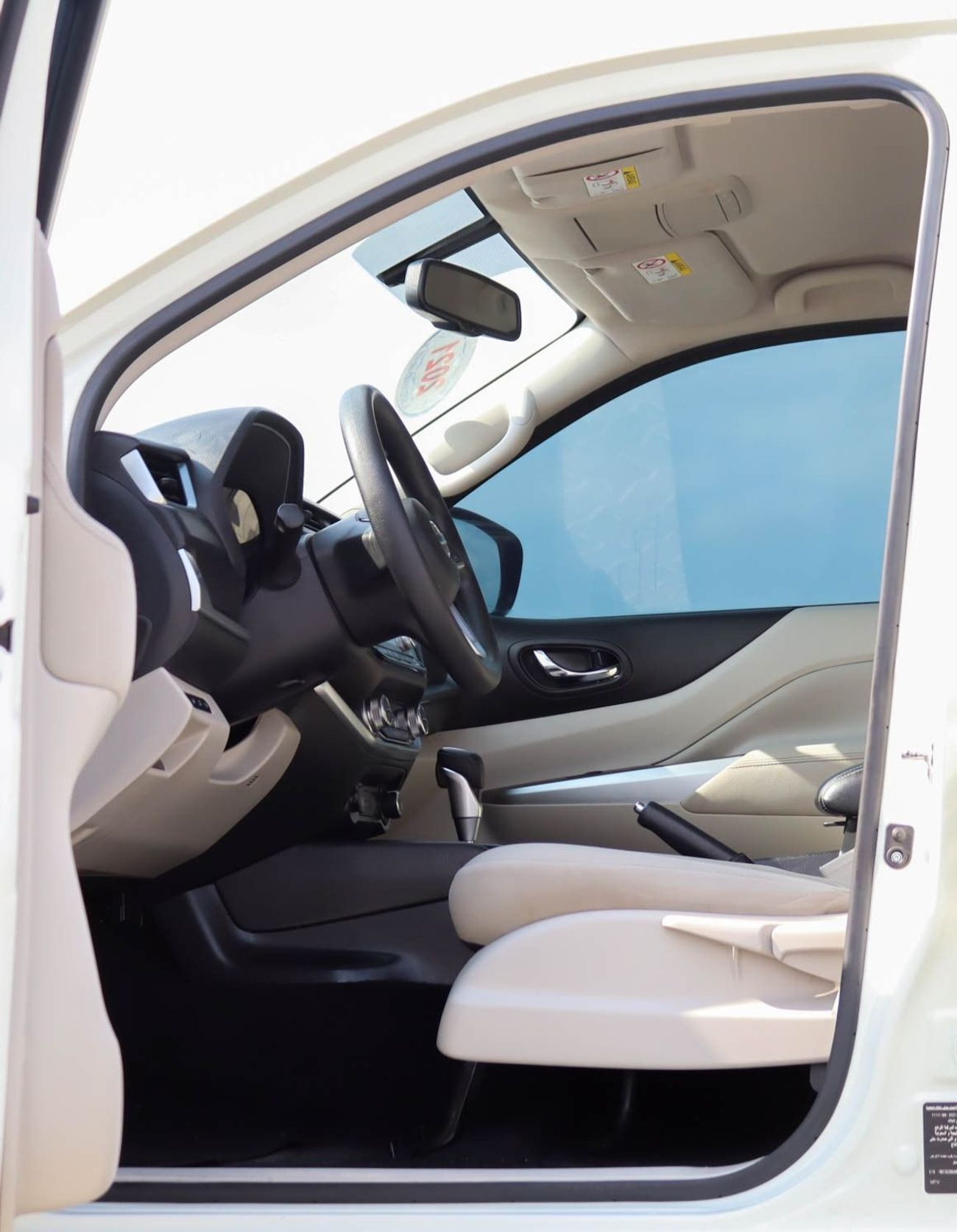 Nissan XTerra Titanium 2.5L RWD Nissan Xterra Titanium2021, GCC edition, no accidents, mileage 99,000 kilometres,