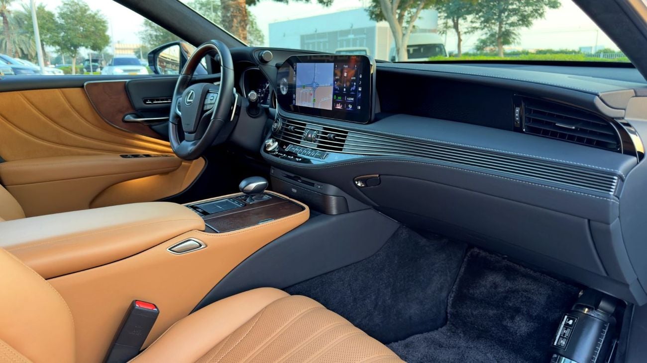 لكزس LS 500 Platinum 3.5L RWD